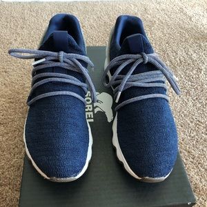 Sorel kinetic lace tennis shoes